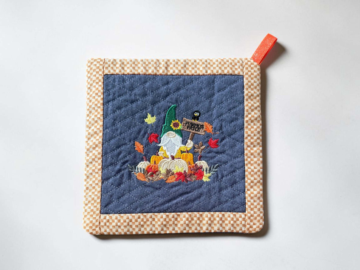 Pot Holder - Fall Gnome